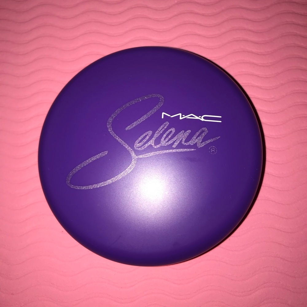 MAC Selena collection powder blush techno cumbia